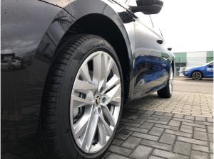 Skoda Octavia Combi Selection +Matrix+DCC+Standhzg.+Head-Up+