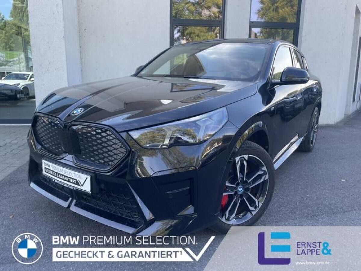 BMW iX2 eDrive20 || M Sport Pro || 360°AHK ACC HK eSitze