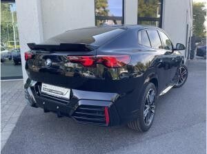 BMW iX2 eDrive20 || M Sport Pro || 360°AHK ACC HK eSitze