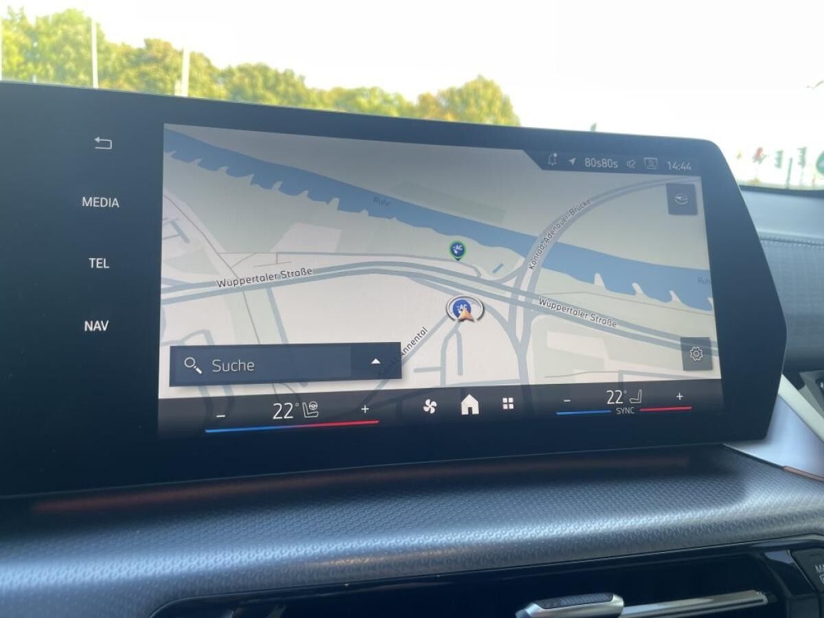 BMW iX2 eDrive20 || M Sport Pro || 360°AHK ACC HK eSitze