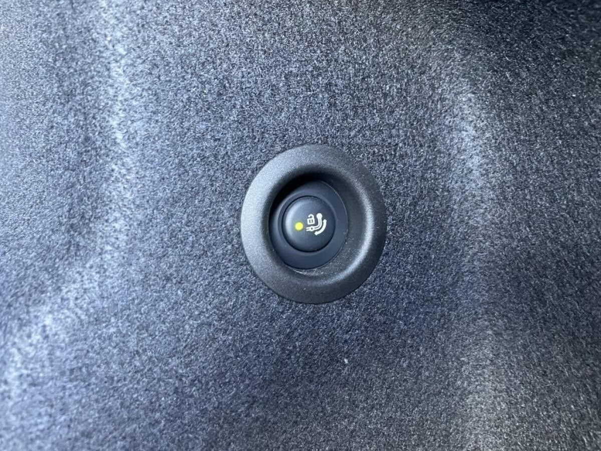 BMW iX2 eDrive20 || M Sport Pro || 360°AHK ACC HK eSitze