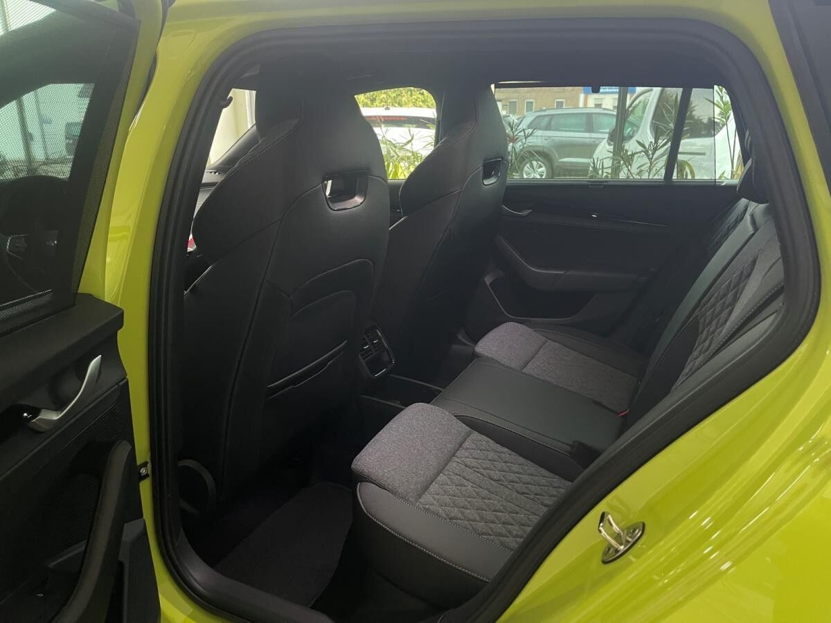 Skoda Octavia Combi Sportline 2.0 TDI DSG HUD Navi Matrix el. HK dig. Komb. 360°