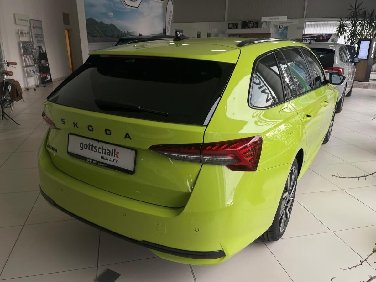 Skoda Octavia Combi Sportline 2.0 TDI DSG HUD Navi Matrix el. HK dig. Komb. 360°