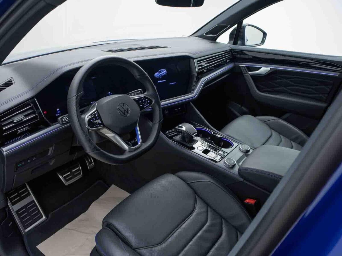 Volkswagen Touareg R 3.0 V6 TSIe*4Motion*AHK*APP*ACC*MATRIX*