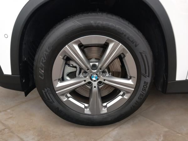 BMW X1 sDrive20i / NP= 49.130,- / AHK / Premium /
