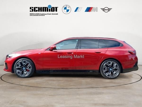 BMW i5 eDrive40 Touring M Sport / NP= 98.930,- / AHK
