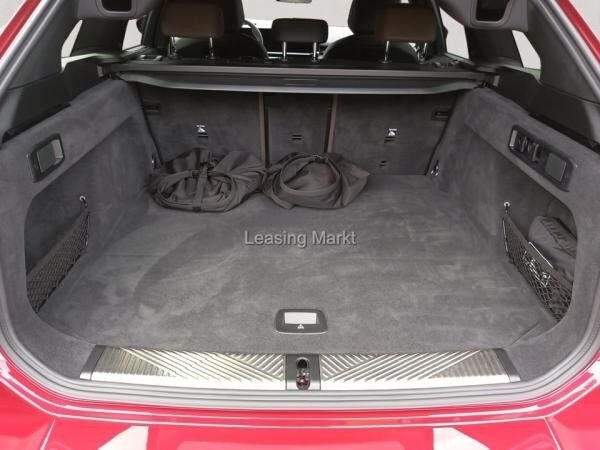 BMW i5 eDrive40 Touring M Sport / NP= 98.930,- / AHK