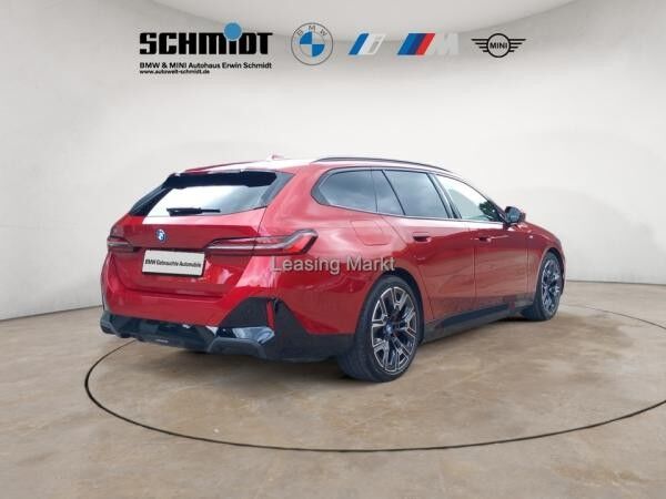 BMW i5 eDrive40 Touring M Sport / NP= 98.930,- / AHK