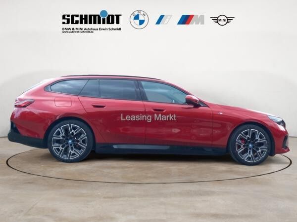 BMW i5 eDrive40 Touring M Sport / NP= 98.930,- / AHK