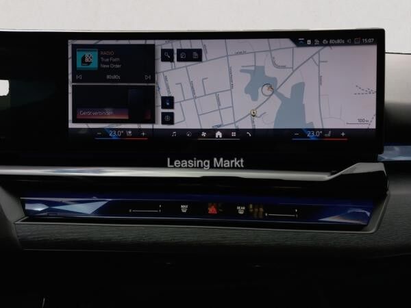 BMW i5 eDrive40 Touring M Sport / NP= 98.930,- / AHK
