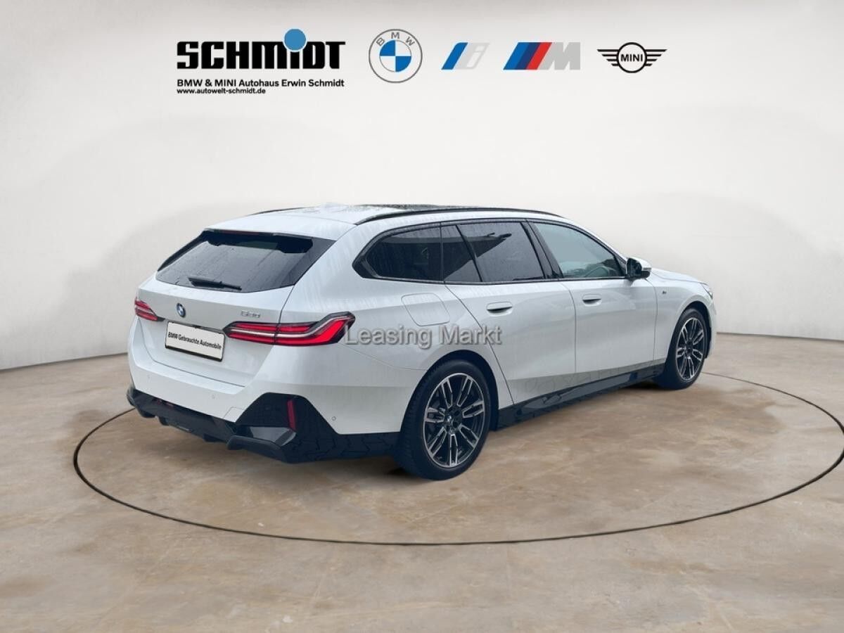 BMW 520 i Touring M Sport / NP= 80.760,- / Pano / AHK