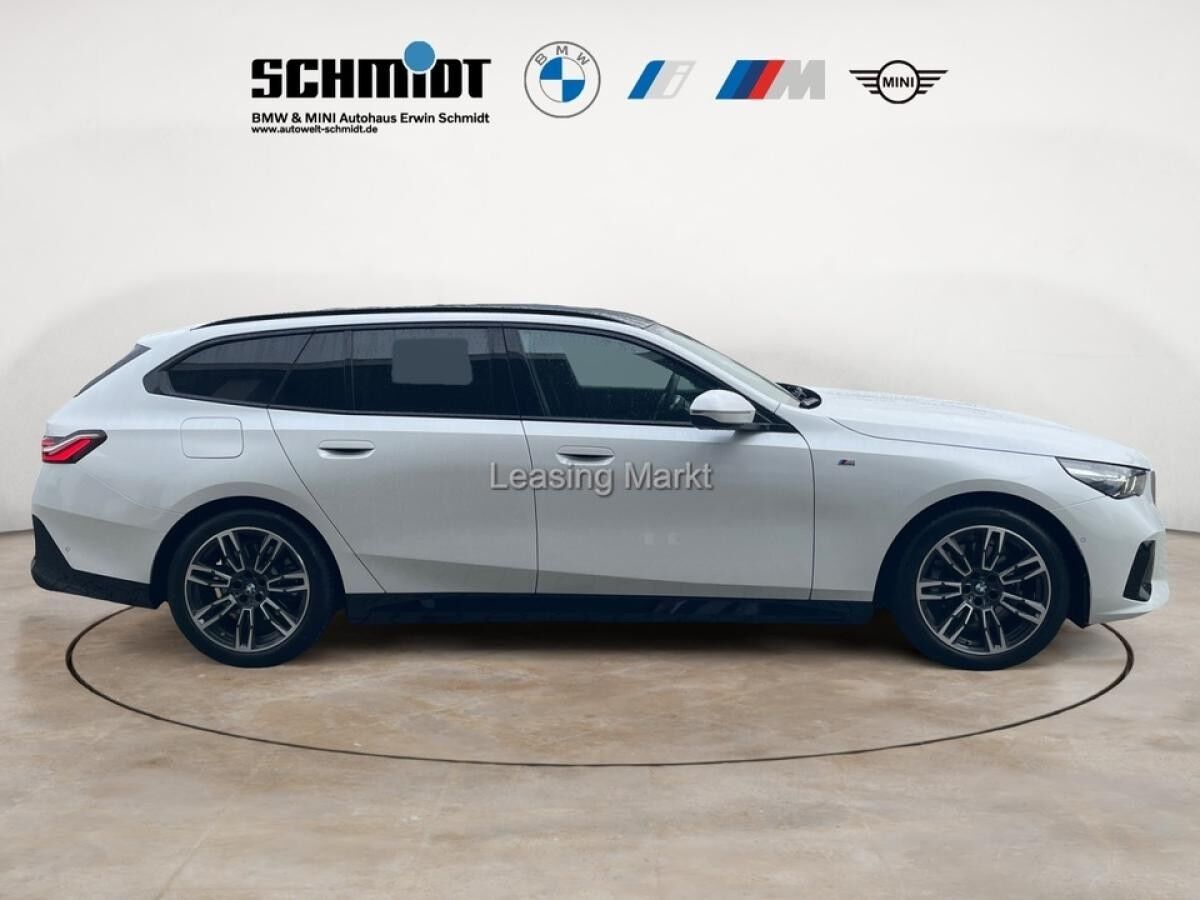 BMW 520 i Touring M Sport / NP= 80.760,- / Pano / AHK