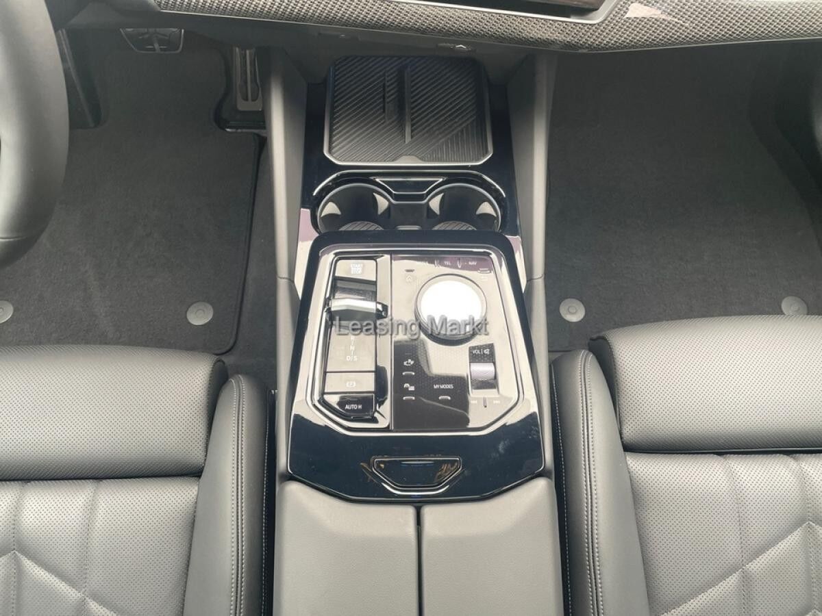 BMW 520 i Touring M Sport / NP= 80.760,- / Pano / AHK