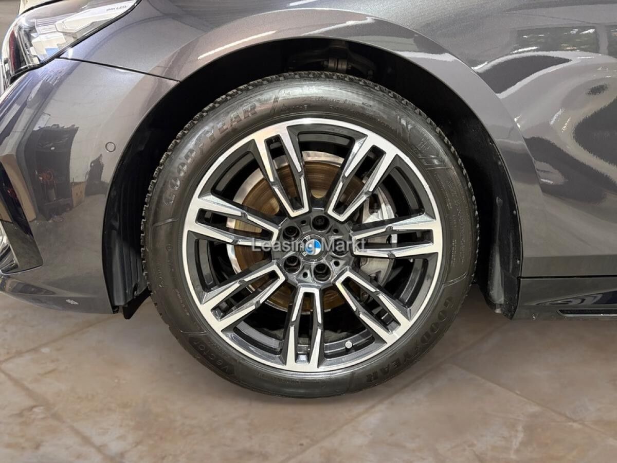 BMW 540 d xDrive Touring M Sport / NP= 92.850,- / AHK