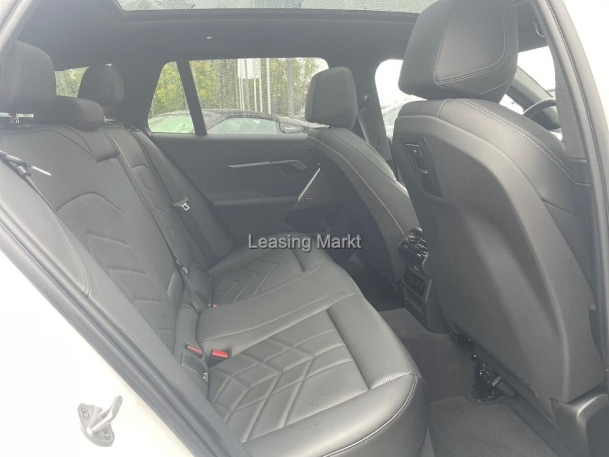 BMW 520 i Touring M Sport / NP= 80.760,- / Pano / AHK