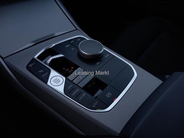 BMW 320 i Touring / NP= 58.240,- / Sitz Memory /