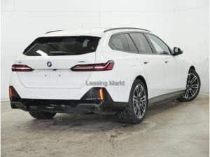 BMW i5 xDrive40 Touring M Sportpaket Panorama AHK