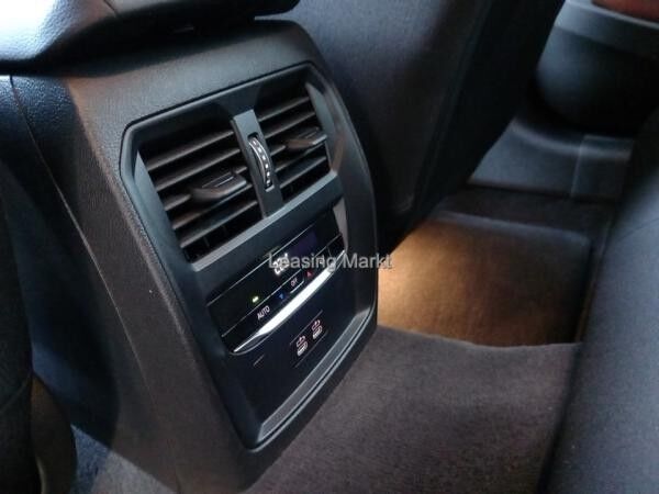 BMW 320 i Touring / NP= 58.240,- / Sitz Memory /