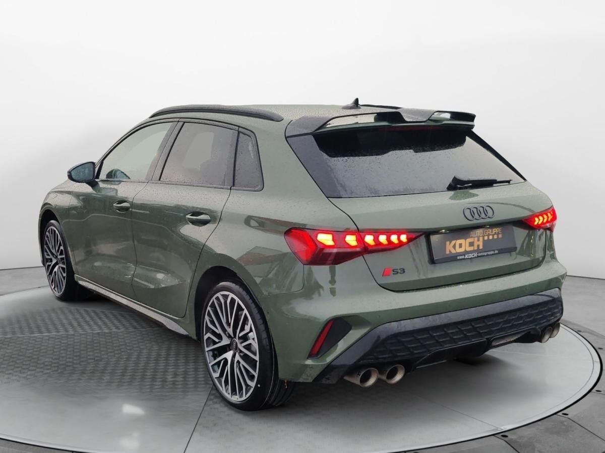 Audi S3 Sportback TFSI S tronic Audi S3 Sportback TFSI S tronic