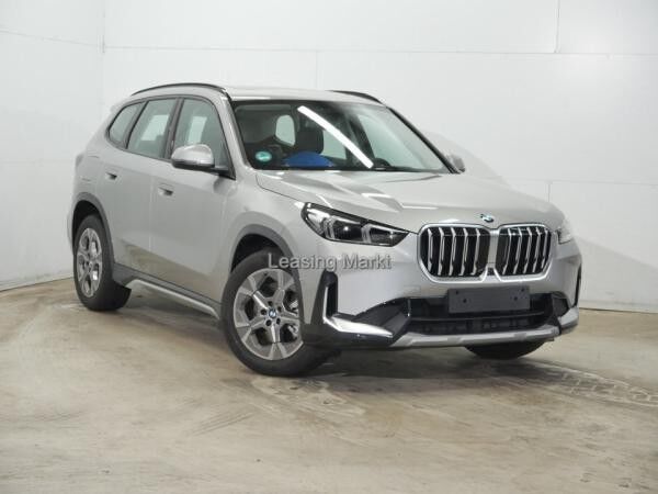 BMW X1 xDrive23d+Innovationspaket+Panorama+ACC+Leder
