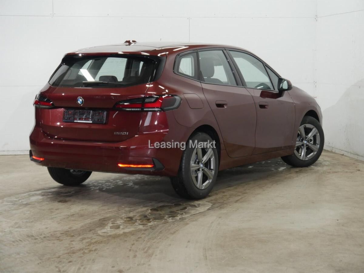 BMW 220 Active Tourer / NP=44.410,- / AHK / Premium