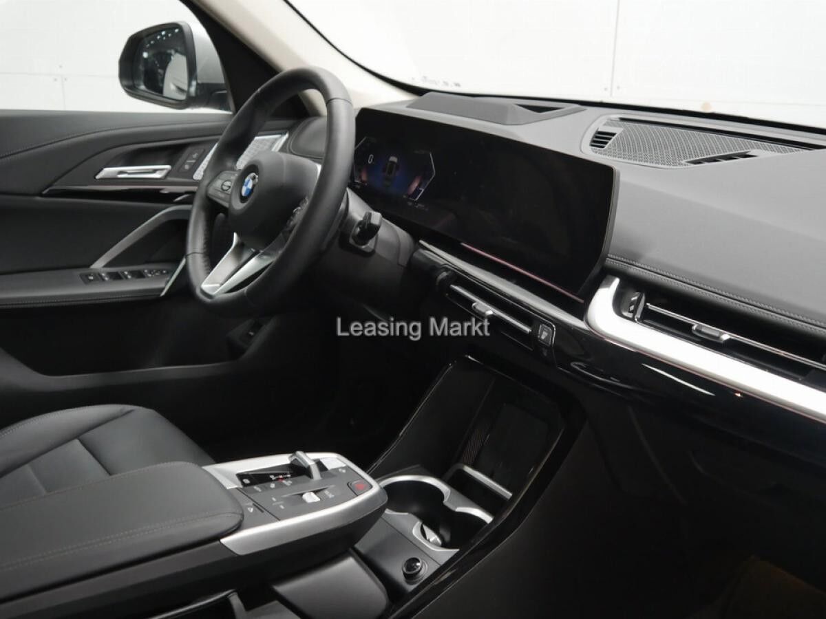 BMW X1 xDrive23d+Innovationspaket+Panorama+ACC+Leder