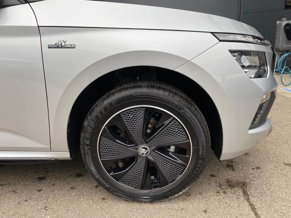 Skoda Kamiq 1.0 TSI DSG Monte Carlo Matrix RFK CarPlay