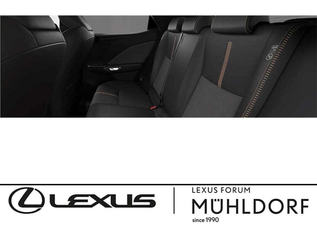 Lexus LBX 1.5 FWD Cool