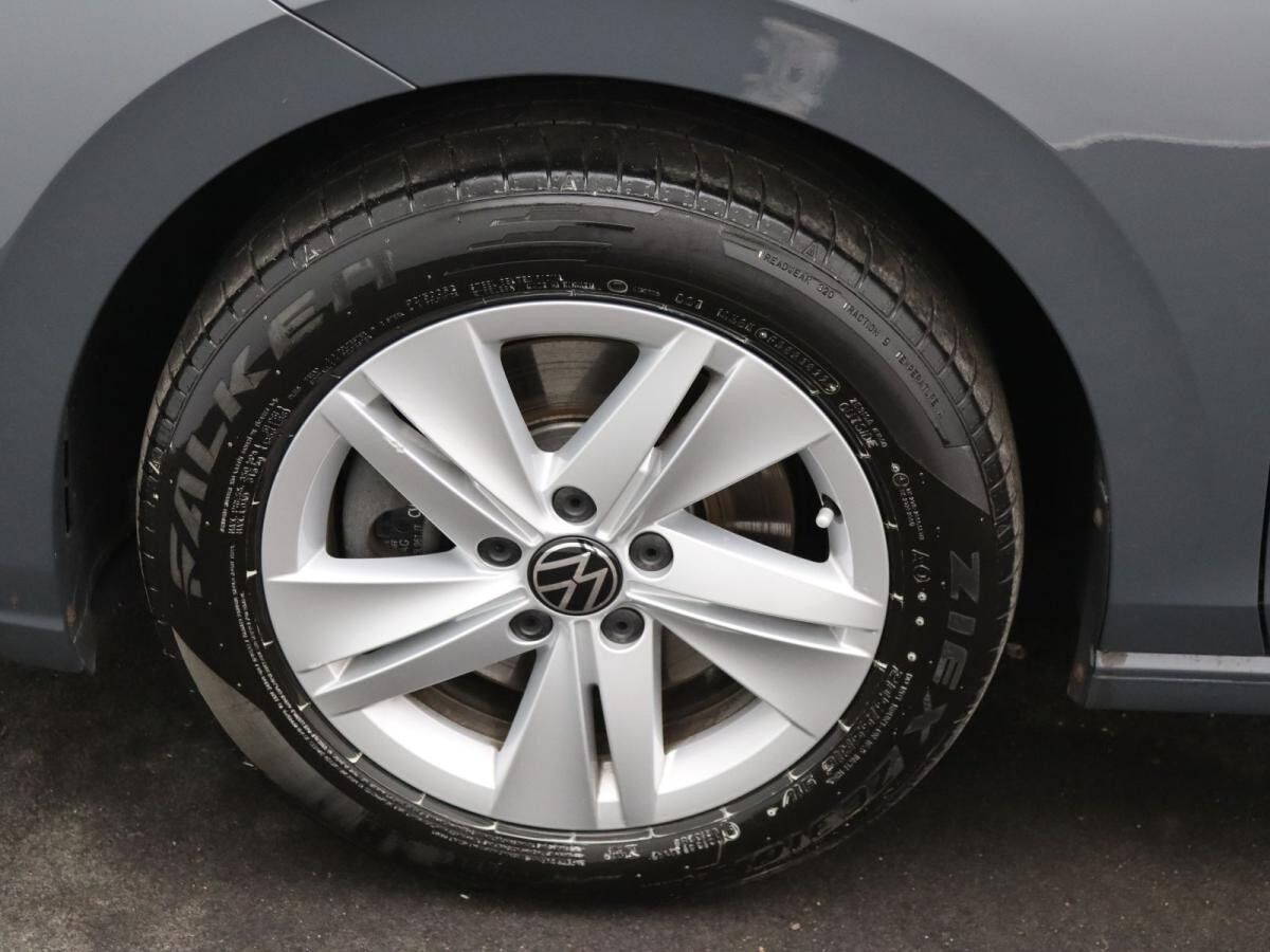 Volkswagen Golf Variant Life 2.0 TDI DSG / Standh., LED,ACC