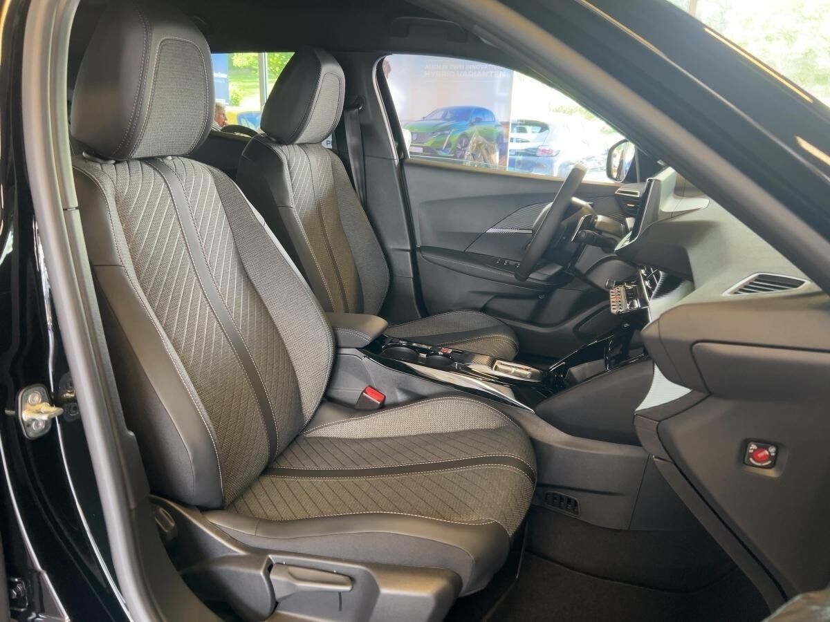 Peugeot 2008 Allure Hybrid 145 e-DSC6 - Grip Control Paket *Sofort Verfügbar*