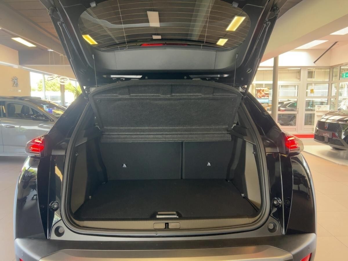 Peugeot 2008 Allure Hybrid 145 e-DSC6 - Grip Control Paket *Sofort Verfügbar*