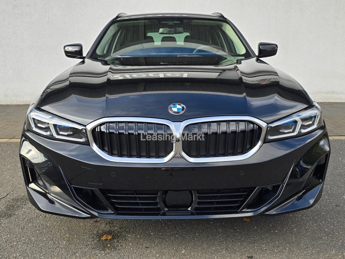 BMW 318 i Touring Auto Navi Tempom.aktiv Bluetooth PDC MP3 Schn.