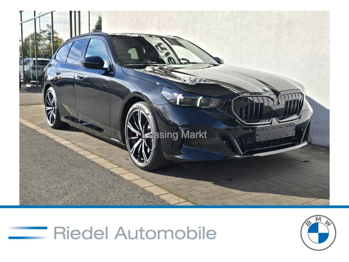 BMW 550 e xDrive Touring Navi Tempom.aktiv Panoramadach Bluetooth PDC MP3 Schn.