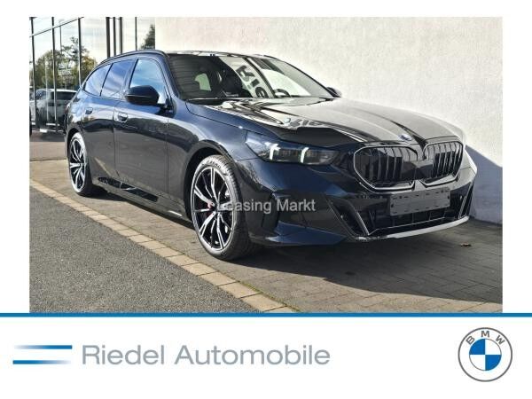 BMW 550 e xDrive Touring Navi Tempom.aktiv Panoramadach Bluetooth PDC MP3 Schn.