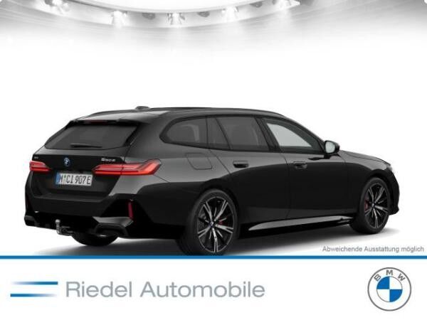 BMW 550 e xDrive Touring Navi Tempom.aktiv Panoramadach Bluetooth PDC MP3 Schn.