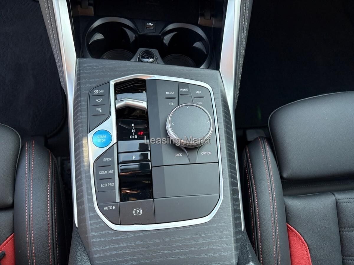 BMW i4 xDrive40 M Sport / NP= 80.590,- / AHK /HiFi /