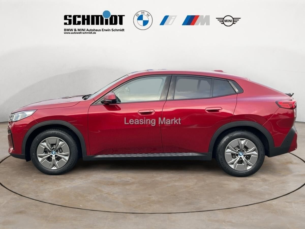 BMW iX2 ix2 xDrive30 / NP= 62.390,- / Adapt. LED / Head