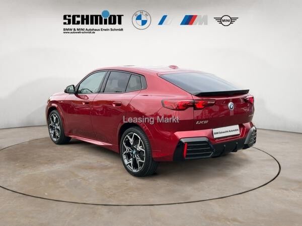 BMW iX2 xDrive30 M Sport / NP= 72.690,- / AHK / Head