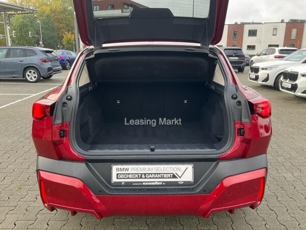 BMW iX2 xDrive30 M Sport / NP= 72.690,- / AHK / Head