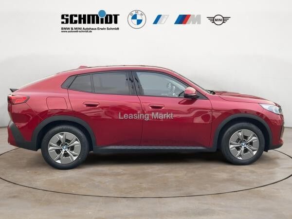 BMW iX2 xDrive30 M Sport / NP= 72.690,- / AHK / Head