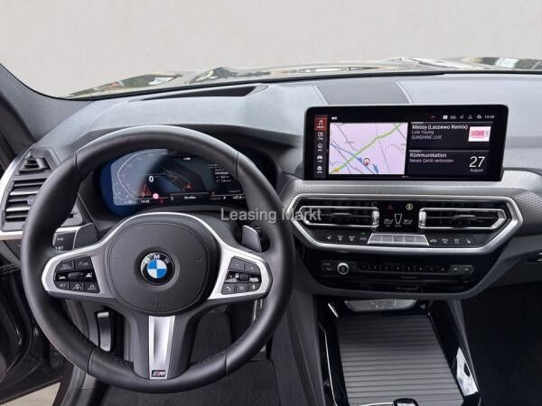 BMW X3 xDrive30i M Sport / NP= 83.810,- / Pano / AHK