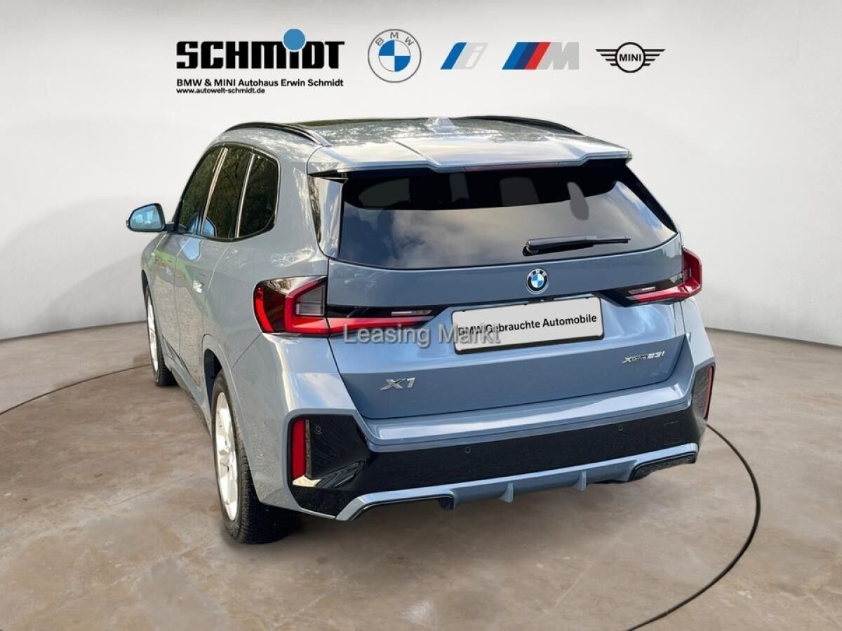 BMW X1 xDrive23i M Sport / NP= 68.460,- / Pano / AHK