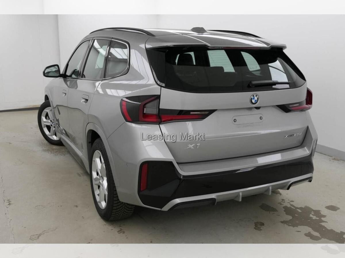 BMW X1 xDrive23d M Sport /NP= 66.670,-/ AHK / Harman