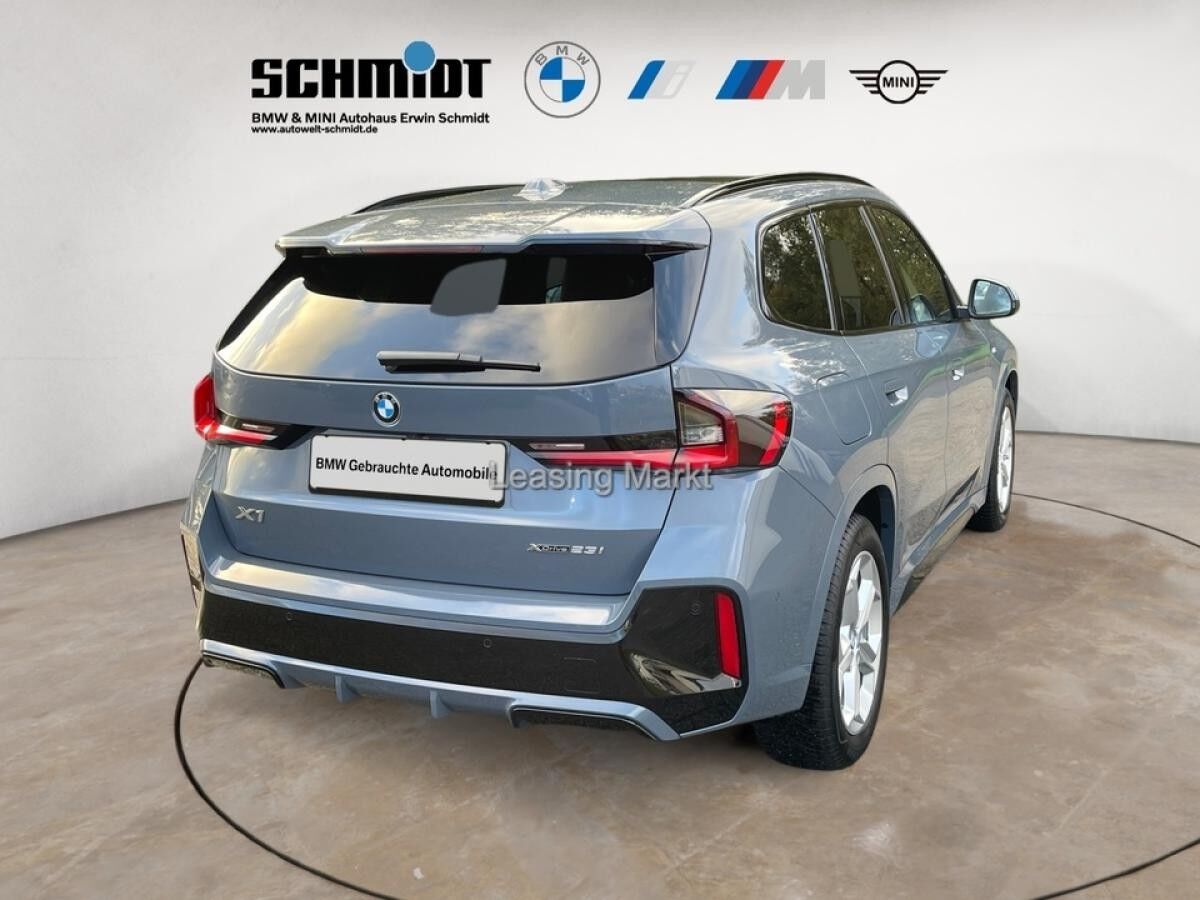 BMW X1 xDrive23i M Sport / NP= 68.460,- / Pano / AHK