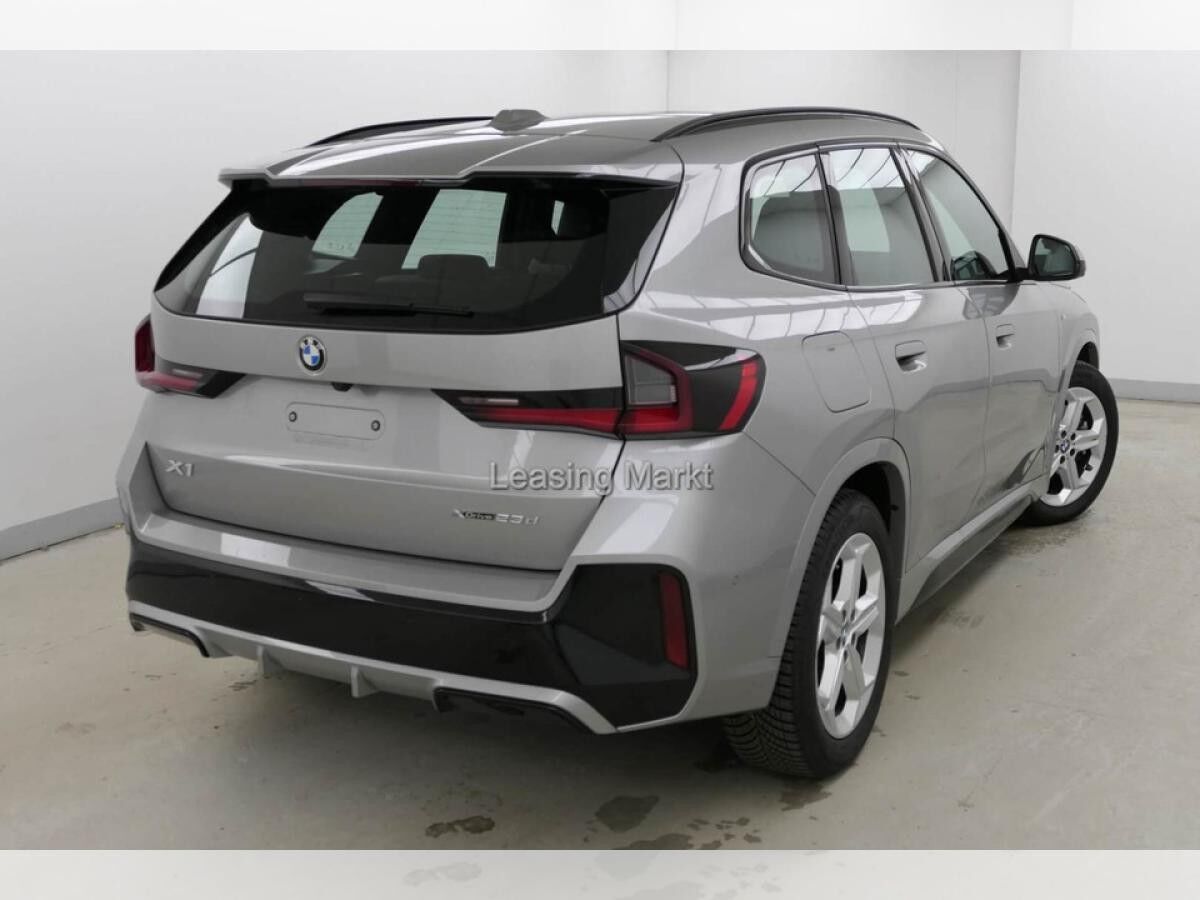 BMW X1 xDrive23d M Sport /NP= 66.670,-/ AHK / Harman