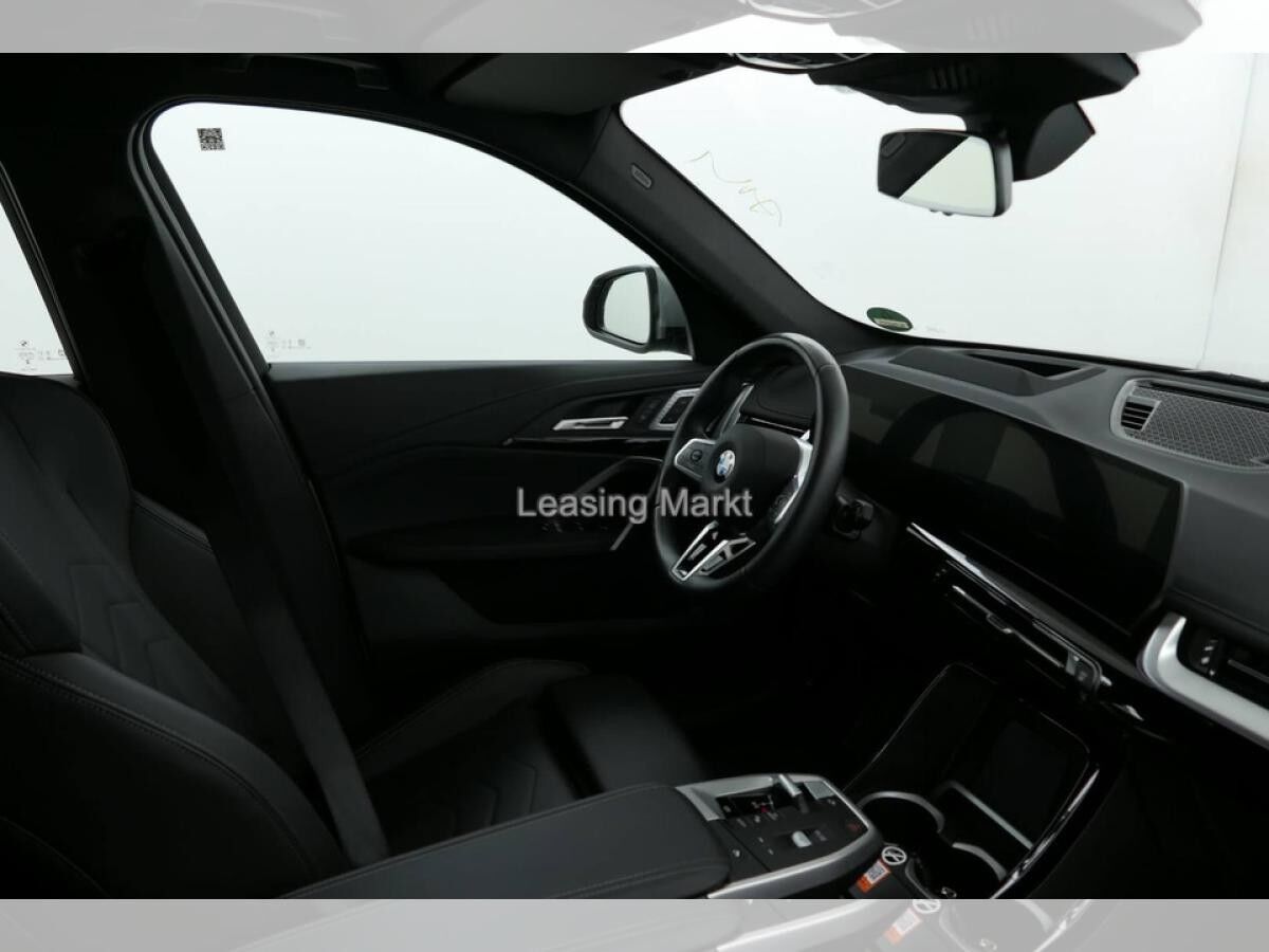 BMW X1 xDrive23d M Sport /NP= 66.670,-/ AHK / Harman