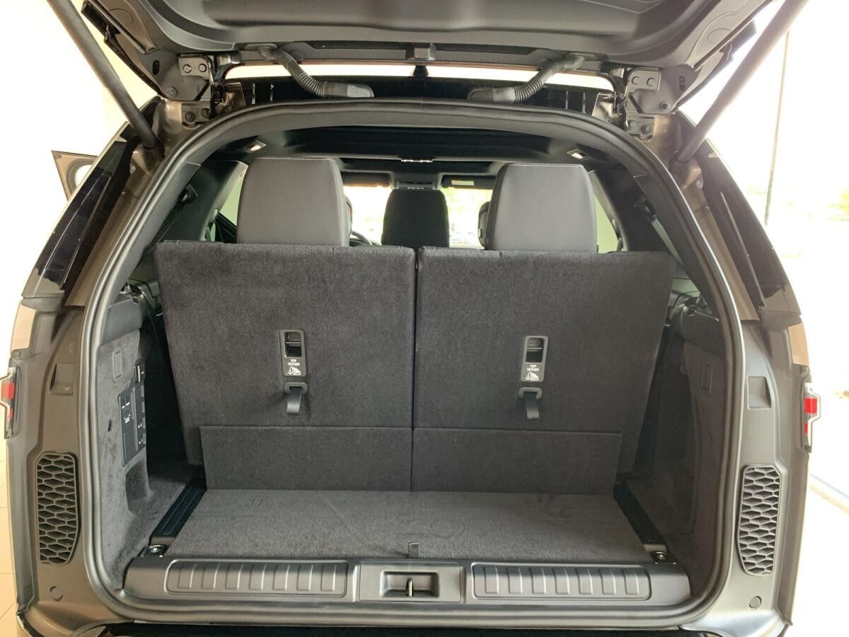 Land Rover Discovery D250 Dynamic SE ( sofort verfügbar )