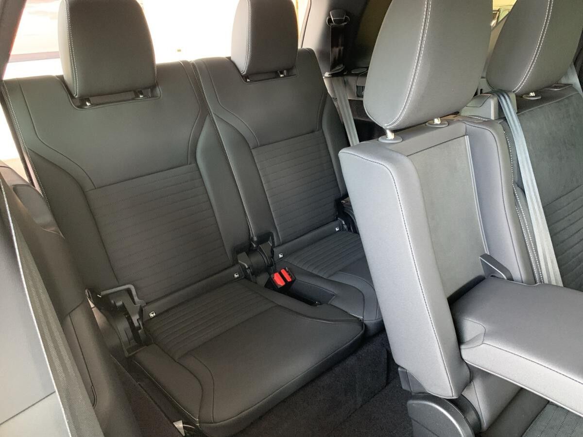 Land Rover Discovery D250 Dynamic SE ( sofort verfügbar )