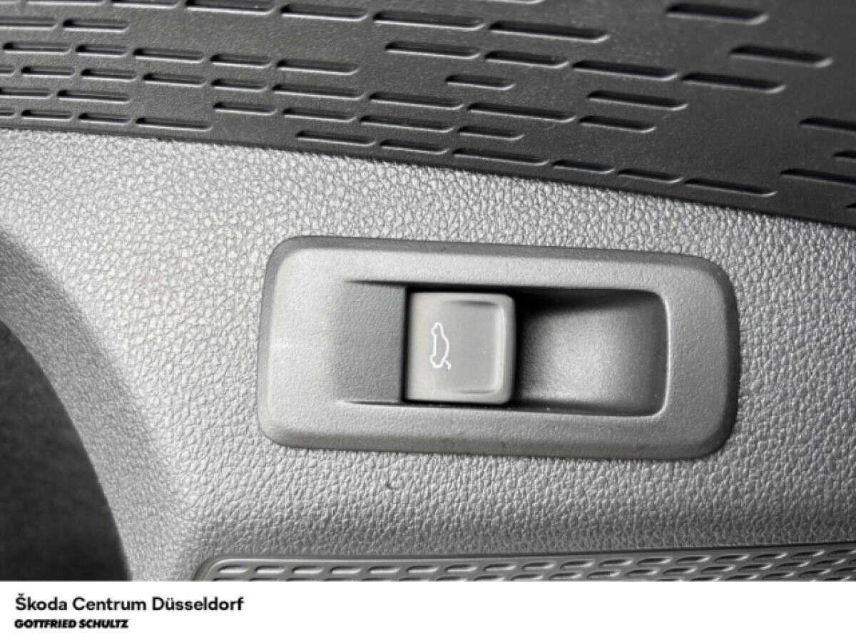 Skoda Octavia Combi Sportline 1.5 TSI mHEV (Düsseldorf)