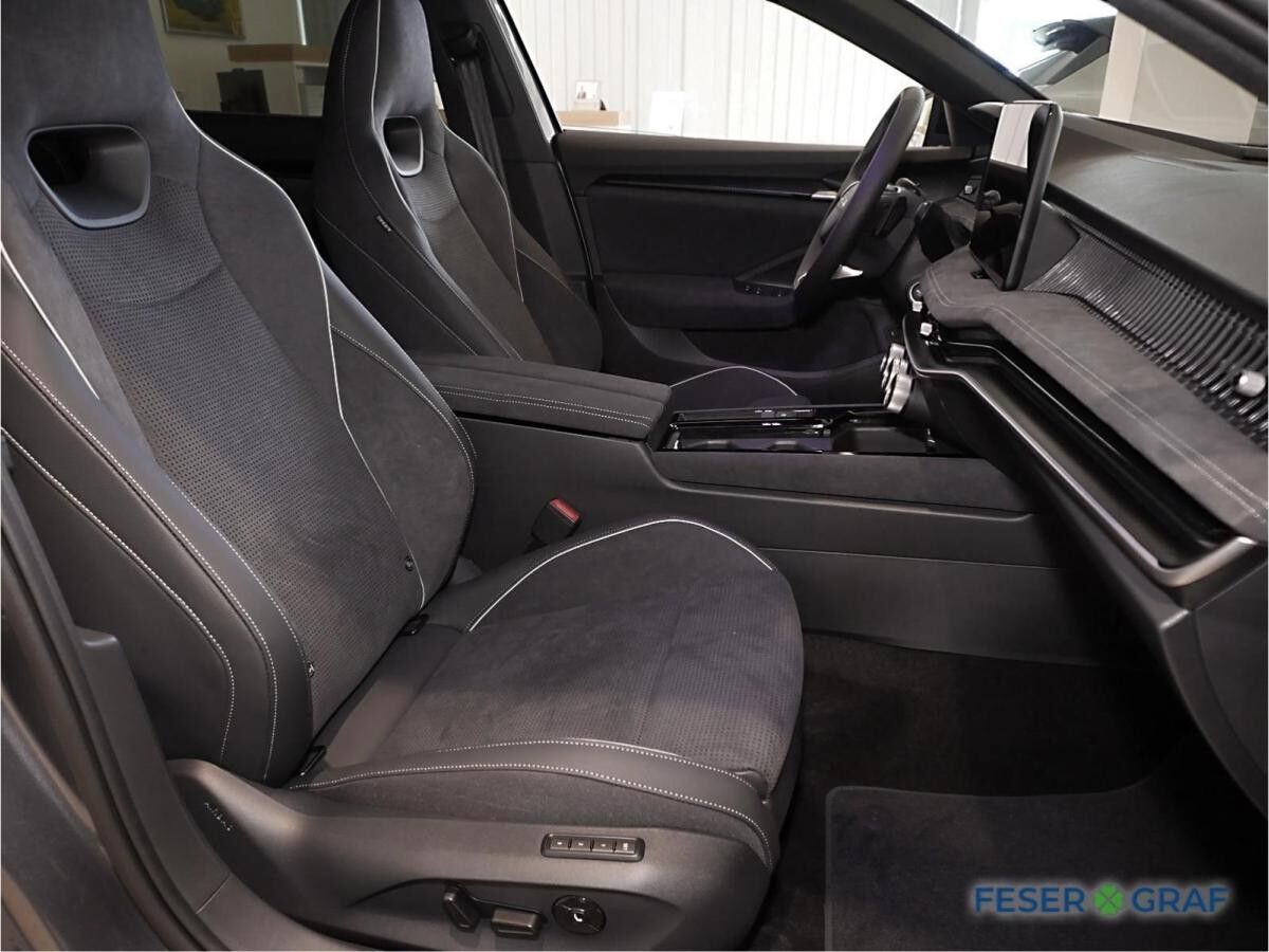 Skoda Superb Sportline 2,0 TDI DSG 4x4- AHK,NAVI,SHZ